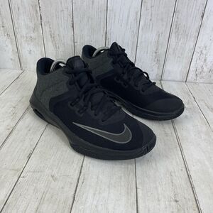 Nike Shoes Mens 9 Air Versatile II Black Basketball Running Sneakers AA3819-002